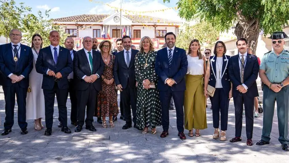 Dirigentes del PP de Castilla-La Mancha este domingo en las fiestas de Almonacid de Toledo