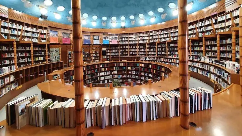 En la imagen de archivo la Biblioteca Dep&oacute;sitos del Sol de Albacete