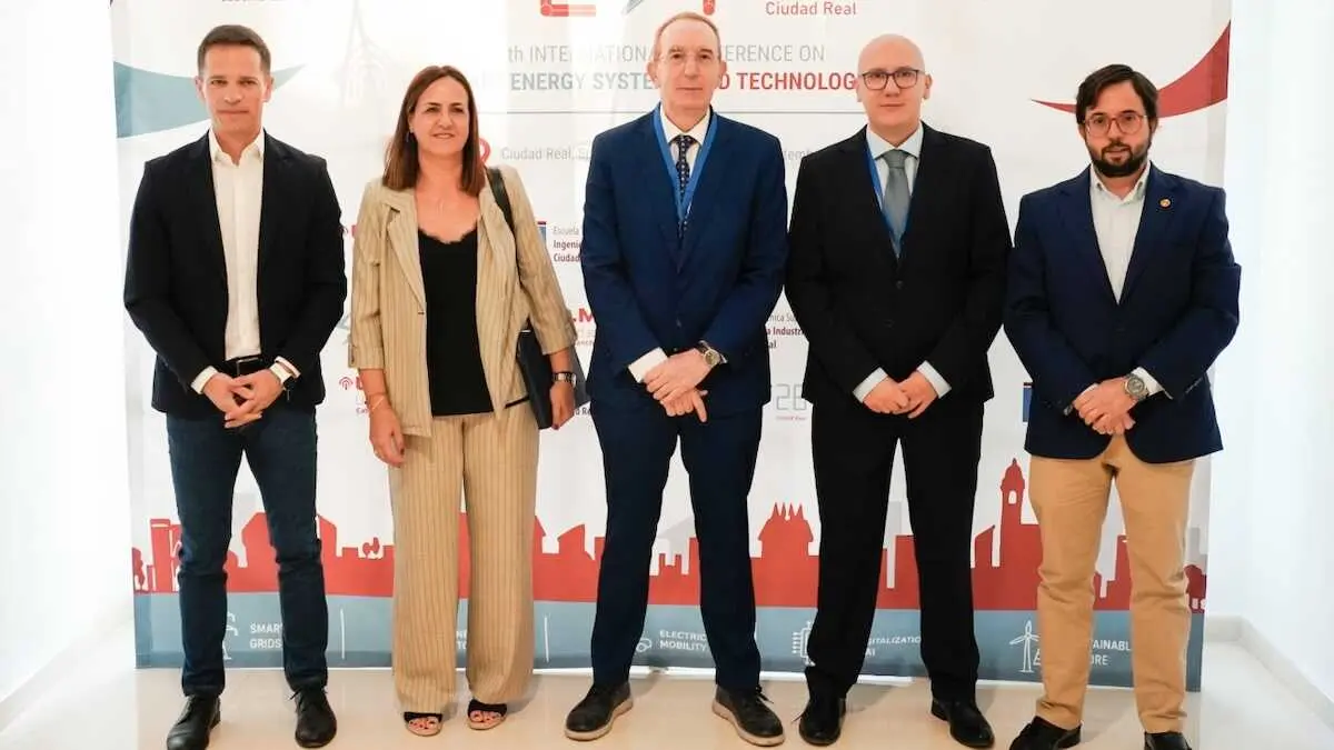 M&aacute;s de 200 expertos debaten en Ciudad Real el futuro de la energ&iacute;a