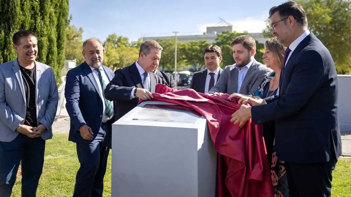 El presidente de Castilla-La Mancha, Emiliano Garc&iacute;a-Page, pone, en Albacete, la primera piedra de la ampliaci&oacute;n del Parque Cient&iacute;fico y Tecnol&oacute;gico.