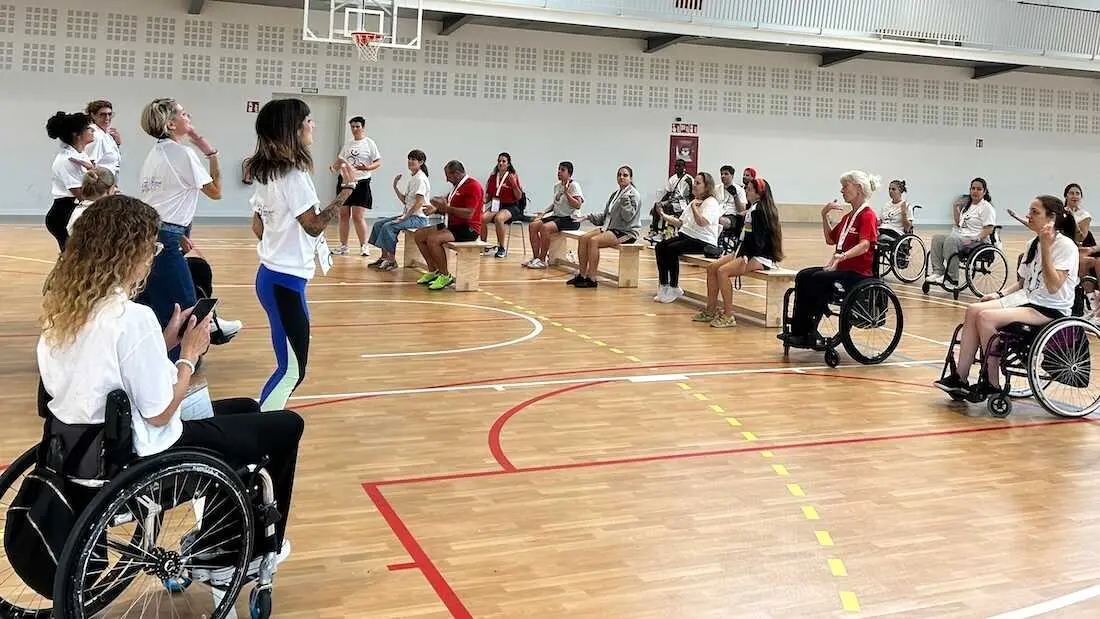 El Hospital Nacional de Parapl&eacute;jicos lleva el deporte adaptado a Barcelona