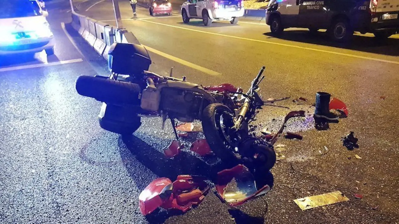 Detenido un conductor tras arrollar a un motorista y dar positivo en alcohol y drogas
