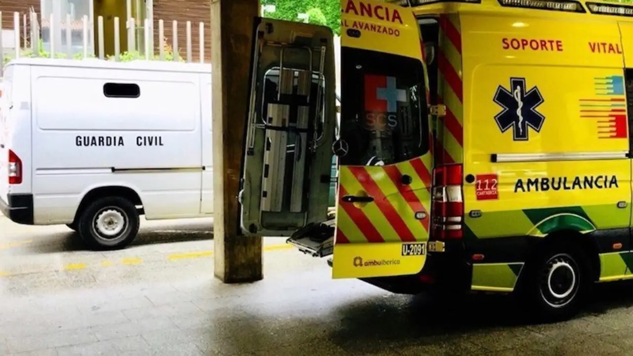 Muere un hombre de 40 años de edad apuñalado a la salida de un 'after', ambulancia, urgencias, emergencias, accidente, tiroteo, reyerta, agresión, pelea, armas, homicidio, violencia machista género