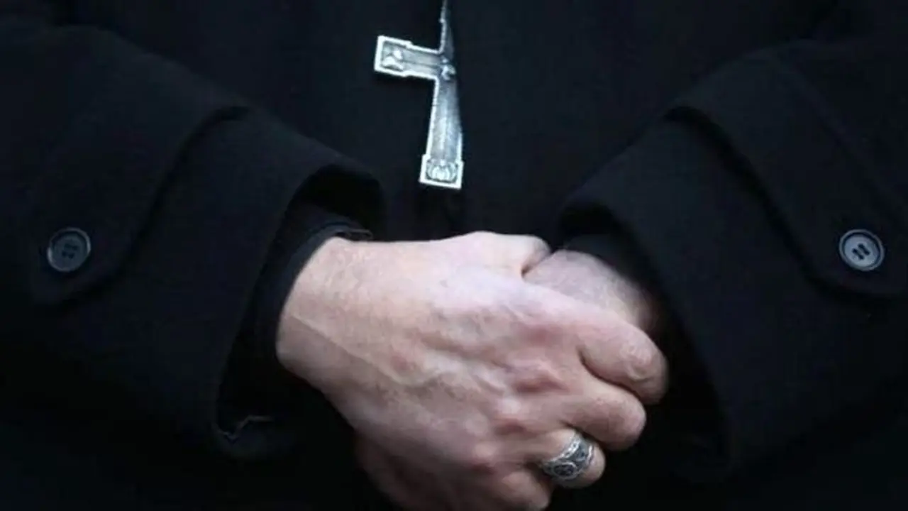 Un cura acusado de abuso sexual a una menor a la que impartía clases de catequesis