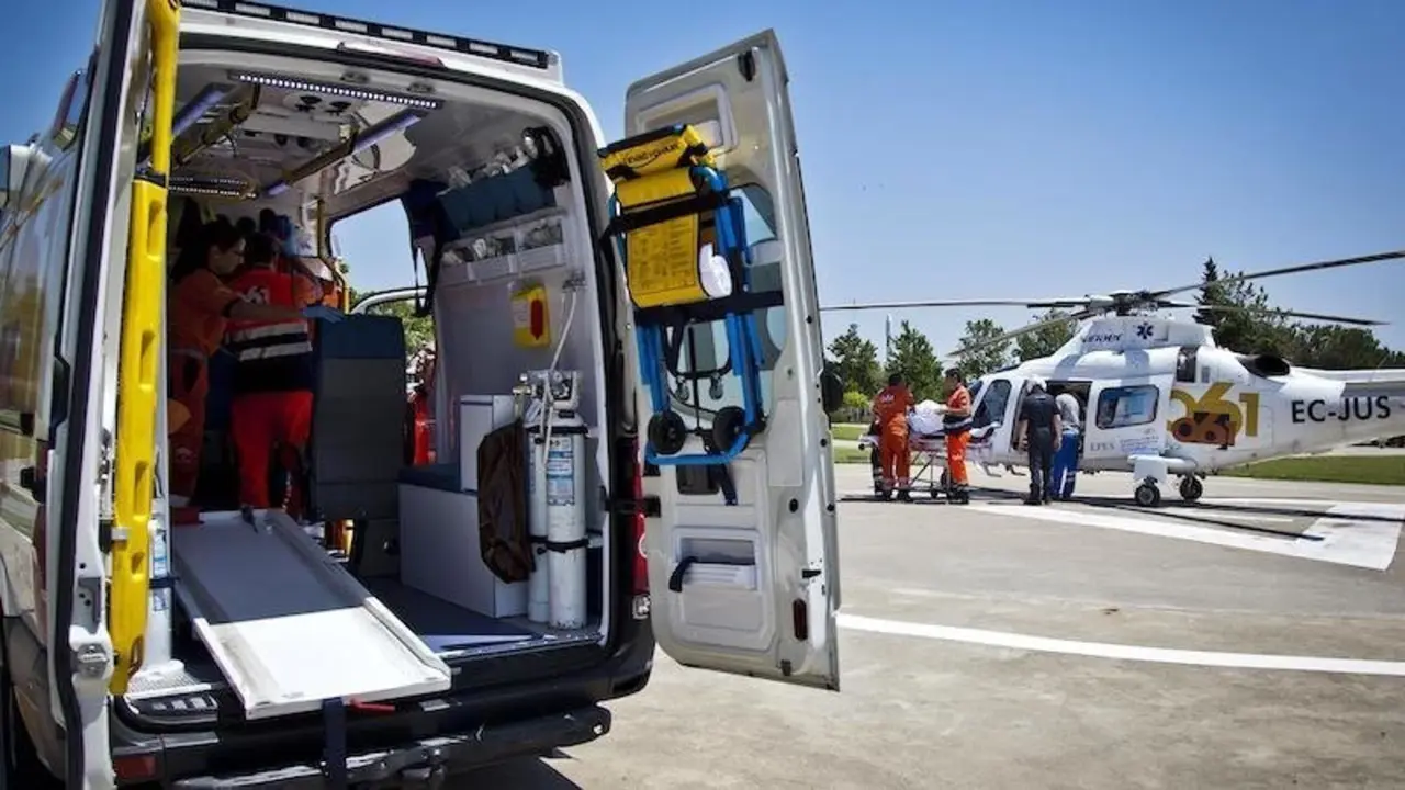 ambulancia, accidente, rescate, helicóptero sanitario, emergencia, urgencia