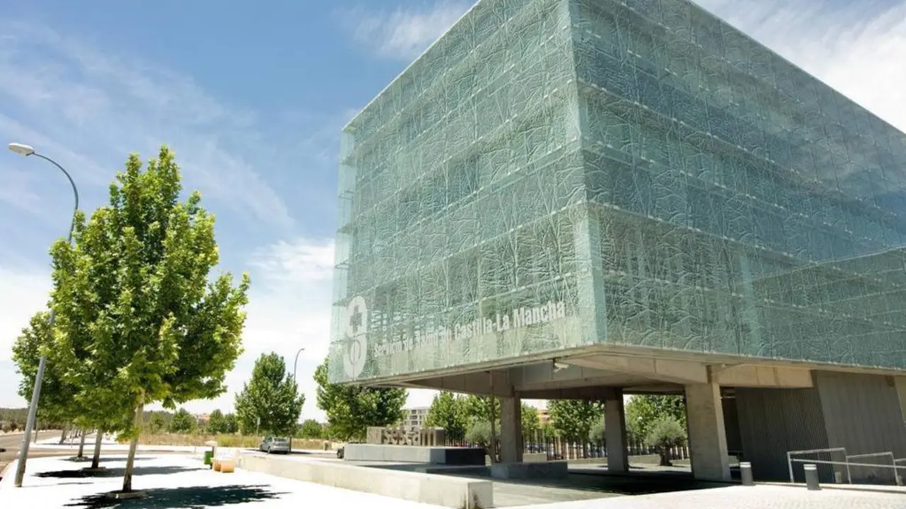 En la imagen de archivo la sede del Servicio de Salud de Castilla-La Mancha (SESCAM) en la ciudad de Toledo