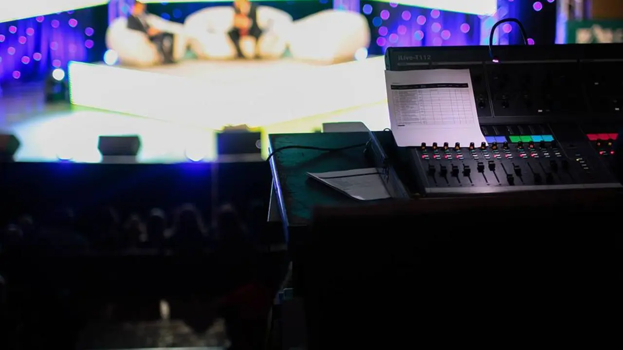 ¿Qué es lo que nos atrae tanto de los realities de televisión?
