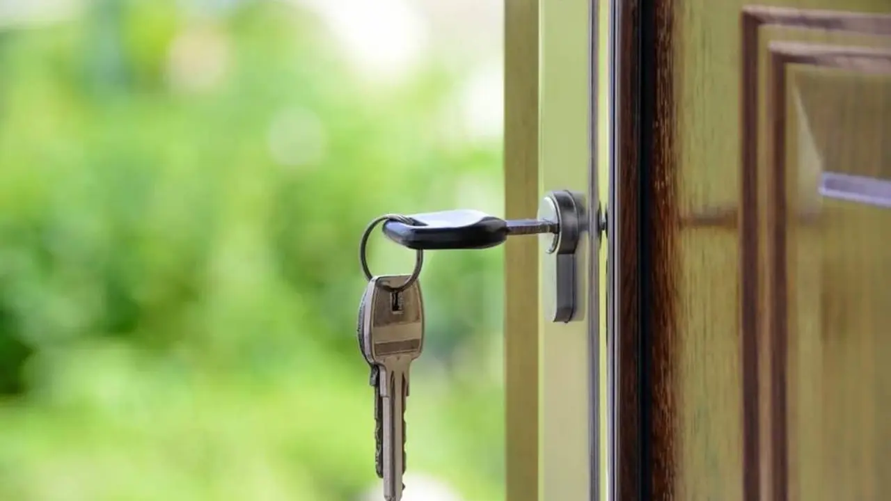  Okupas en casas de verano: ¿Cómo actuar ante una okupación de mi vivienda? 