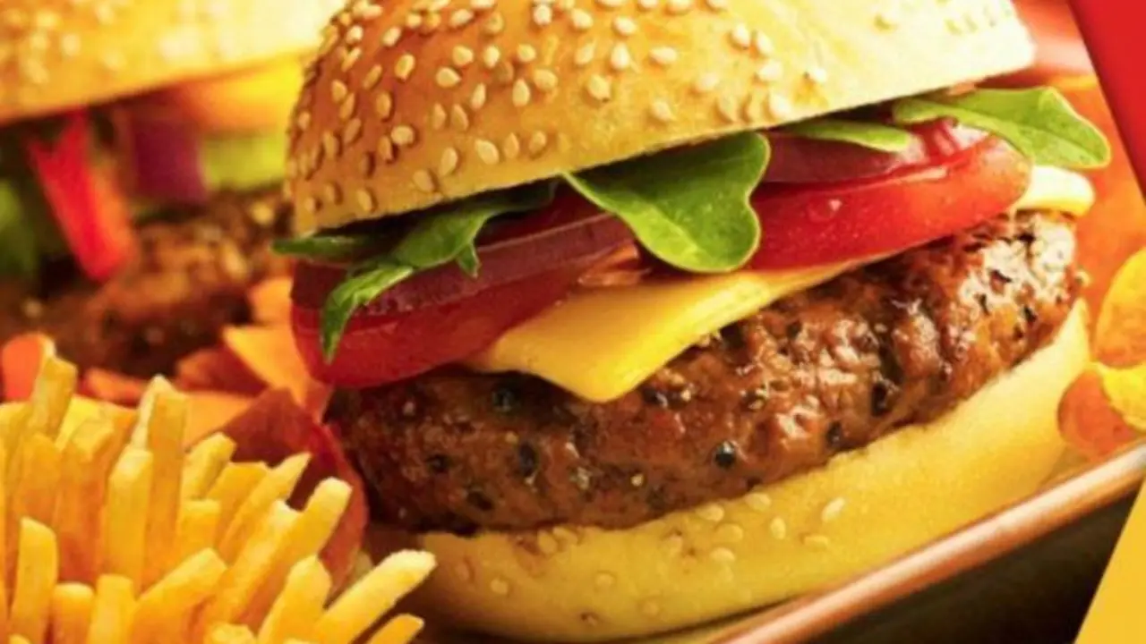 Un cliente encuentra en una hamburguesa un trozo de dedo que perdió un trabajador