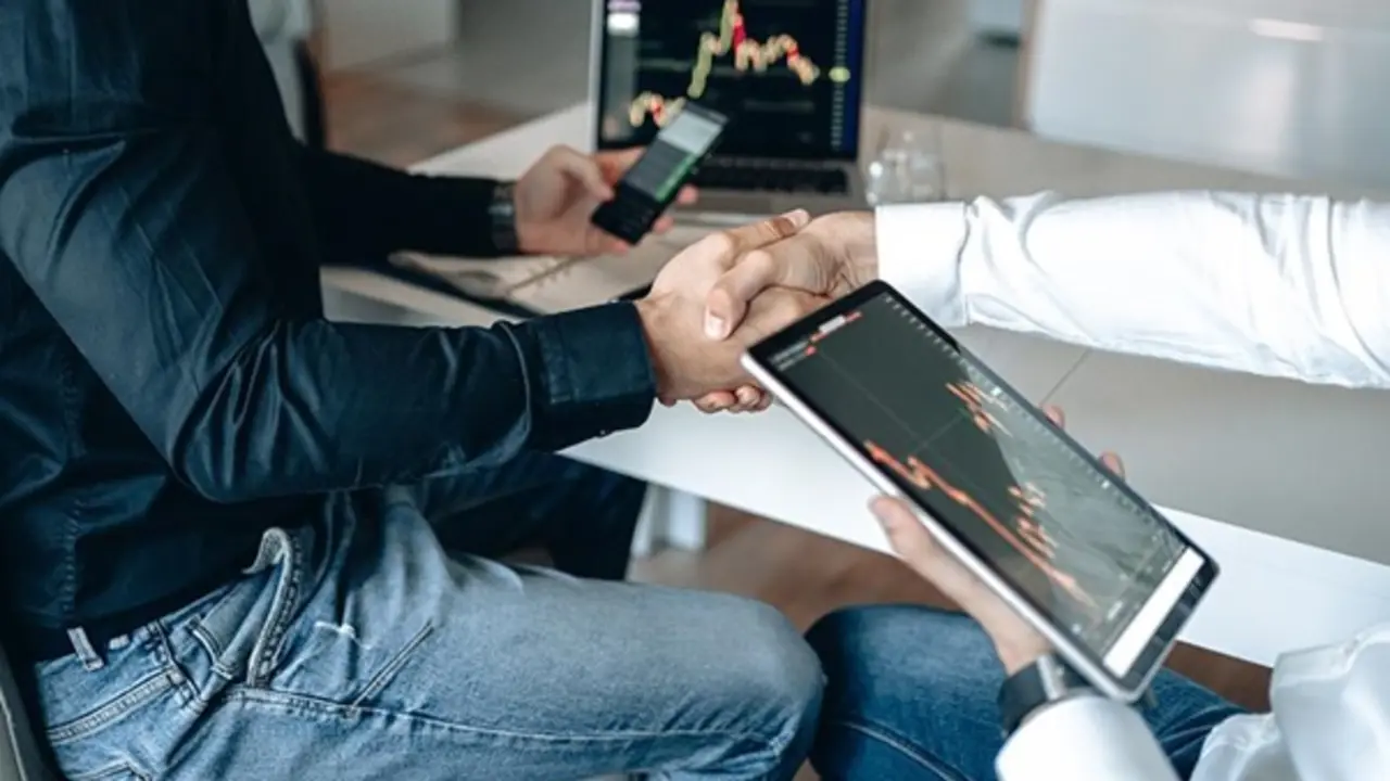 5 criptomonedas que están ganando la atención de los inversionistas