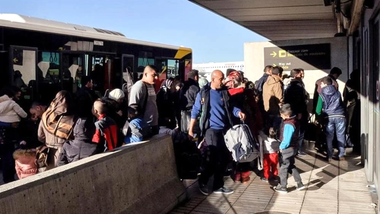 Llegan a España más de 200 refugiados sirios, de los que algunos se asentarán en Castilla-La Mancha