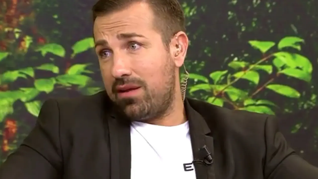 Rafa Mora destapa el juego sucio de los directores de ‘Sálvame’ y le sacan del plató