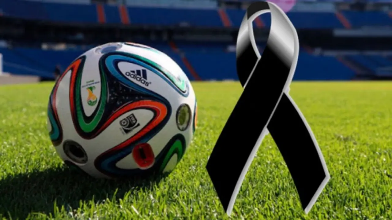 luto en el fútbol, jugador, futbolista, crespón negro, crespon