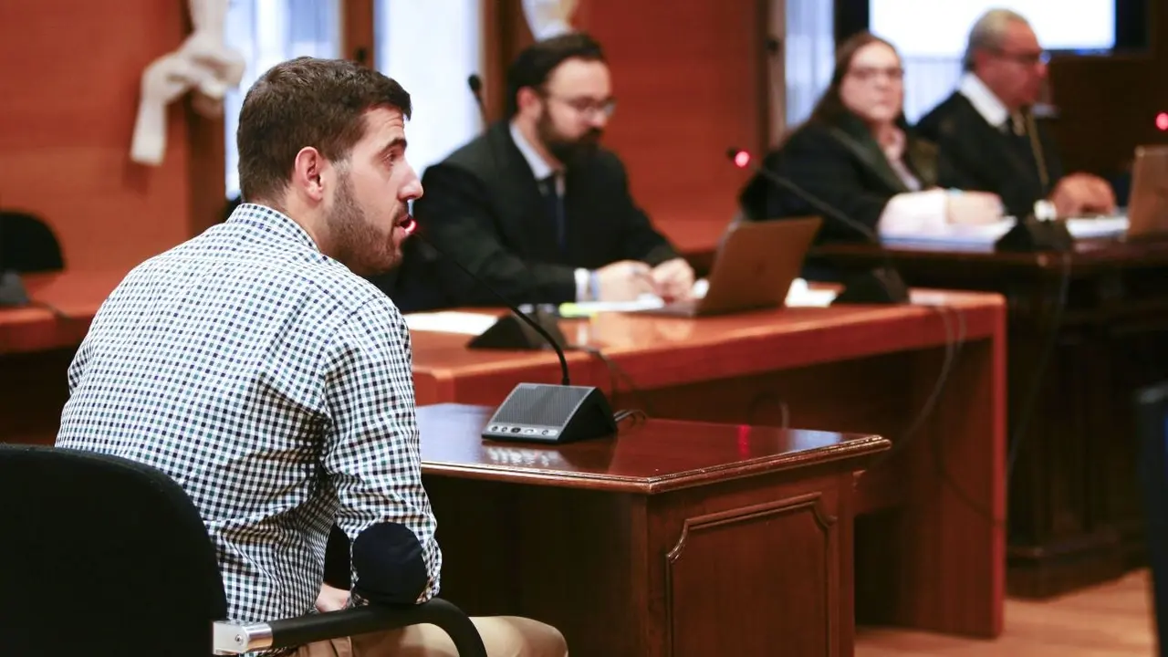 La Audiencia Provincial de Guadalajara acoge el juicio contra el alcalde de Fontanar, Víctor San Vidal, para quien la Fiscalía pide cuatro años de cárcel y nueve de inhabilitación especial para empleo o cargo público por delitos de prevaricación administrativa, malversación de caudales públicos y fraude a la Administración pública - EFE/ Pepe Zamora Pool