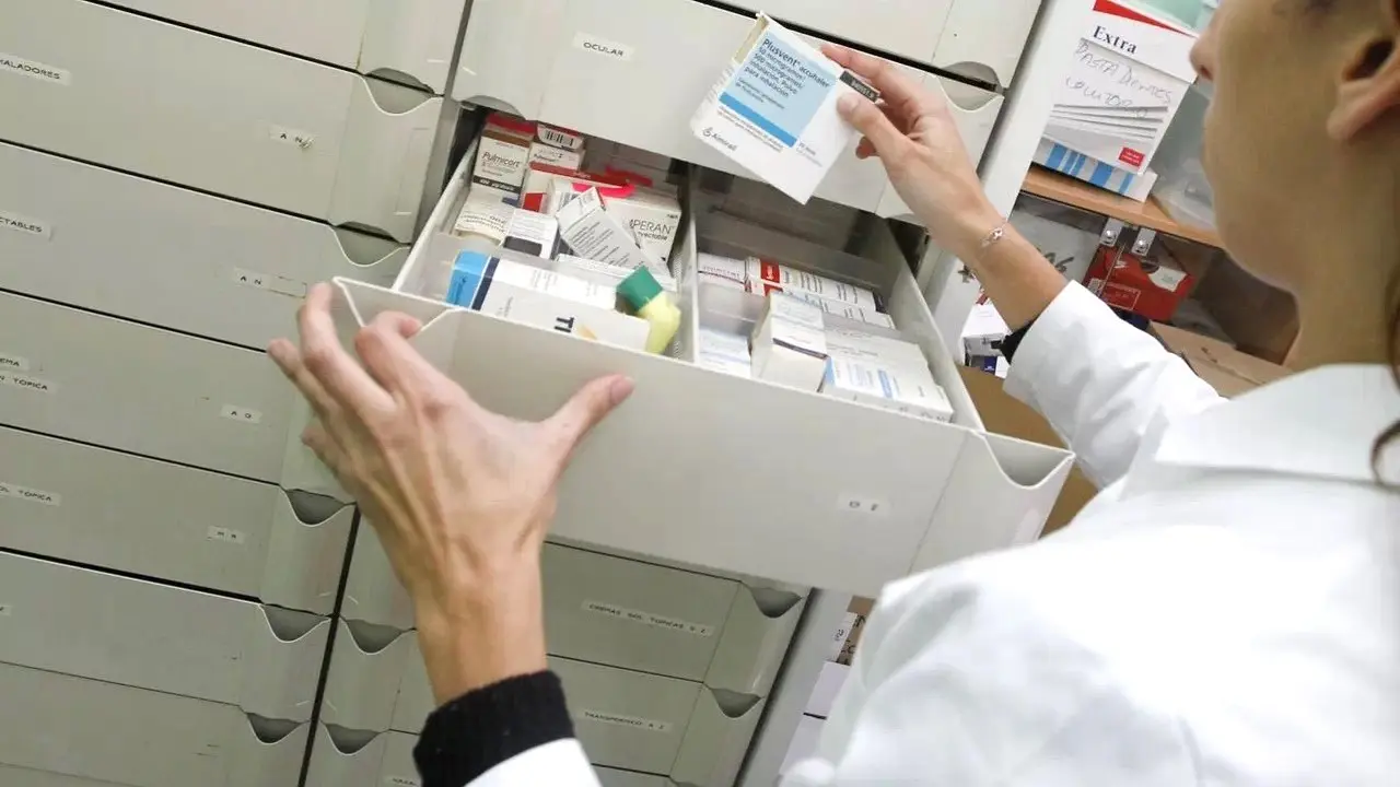 Lanzan una campaña para prevenir el consumo de hipnosedantes en adolescentes, medicamentos, medicinas, farmacia, farmacéuticos, farmacéutica,&nbsp;