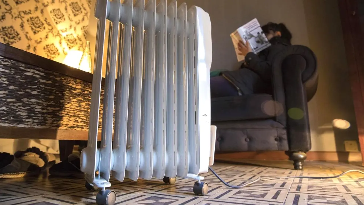 El número de hogares más pobres acogidos al bono social crece un 9% en 2022, energía, electricidad, pobreza energética, radiador, calor, luz,&nbsp;