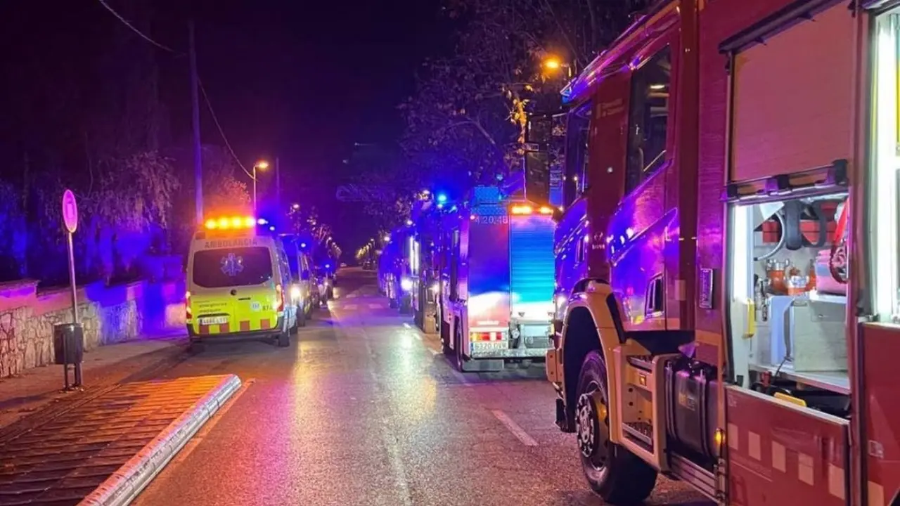 Muere una mujer atrapada en el incendio originado en una residencia de mayores, fuego, bomberos, explosión, ambulancia, emergencias,&nbsp;