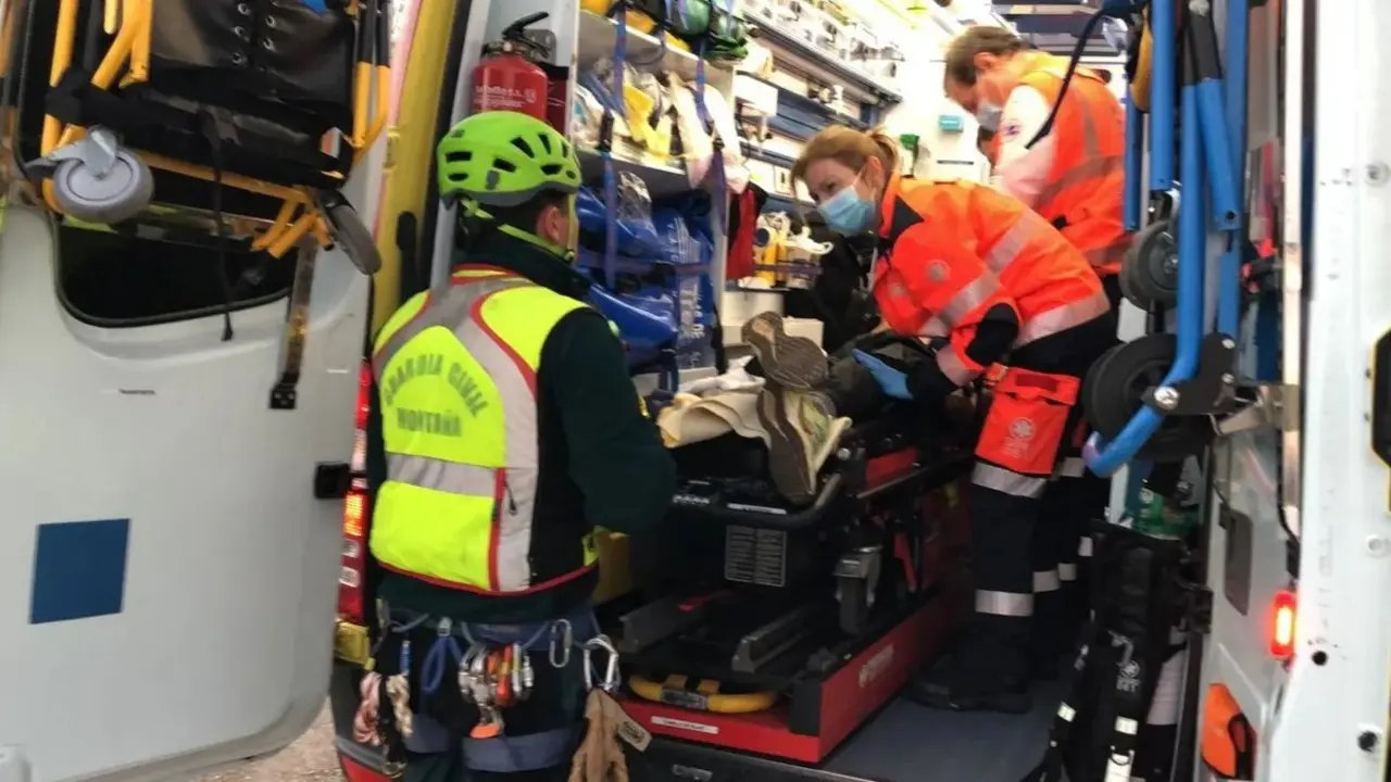 ambulancia, rescate, accidente, sanitarios, emergencias,&nbsp;