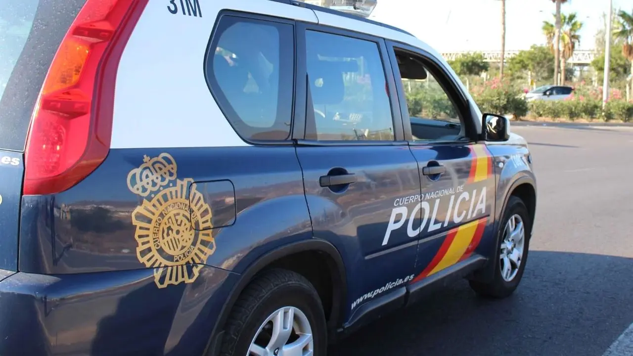 Un vecino halla a un bebé muerto envuelto en una manta en un camino de tierra, patrulla, Policía Nacional, agentes, asesinato, cadáver, crimen, reyerta, búsqueda, rescate, policia,&nbsp;