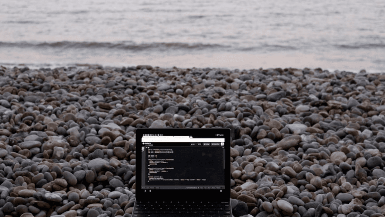  El teletrabajo desde la playa, nuevo estilo de vida 