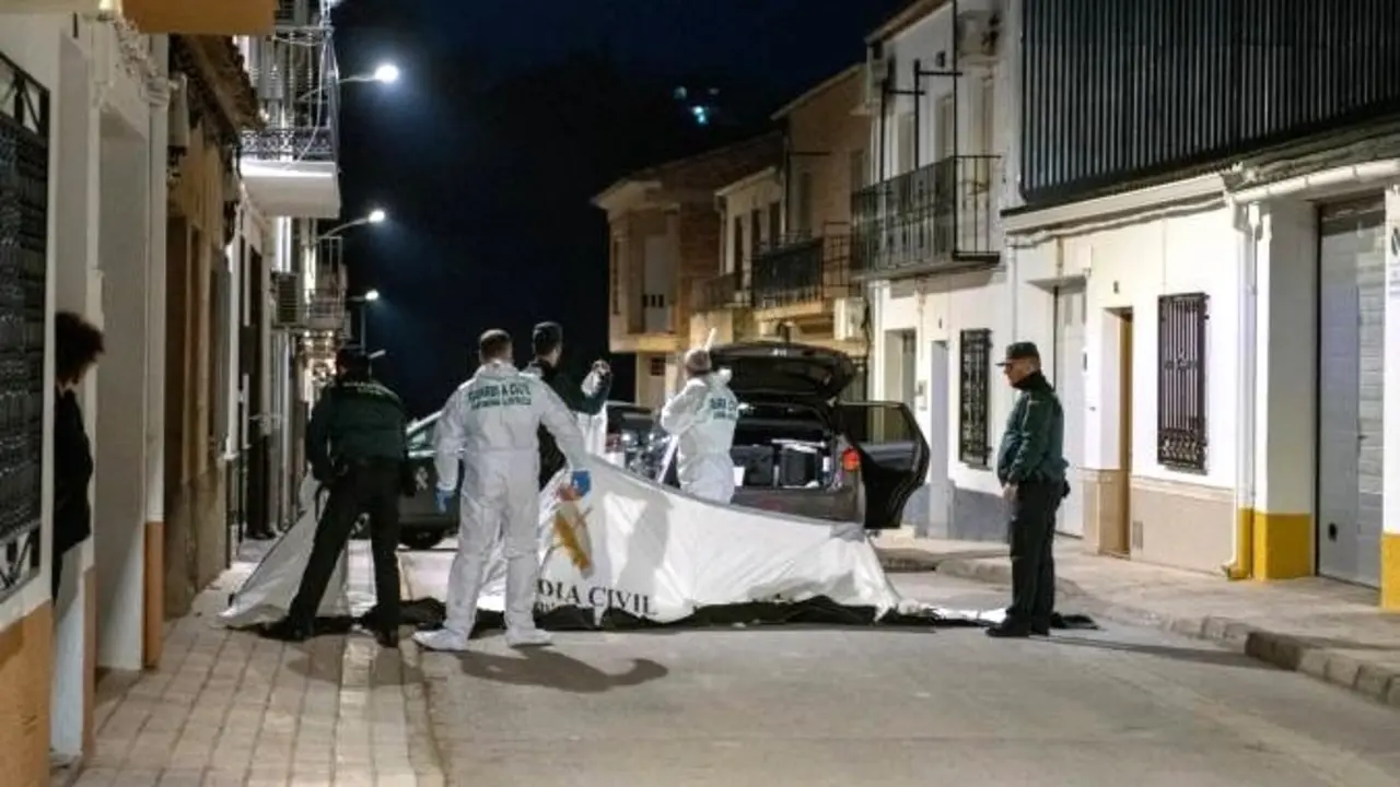 Hallan los cadáveres con disparos de un matrimonio en el interior de su vivienda, cadáver, asesinato, crimen, reyerta,