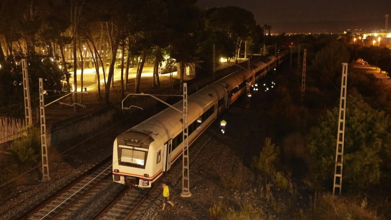 accidente, tren, catenaria, Renfe, accidente ferroviario, vías del tren, atropello, ferrocarril, pasajeros,&nbsp;