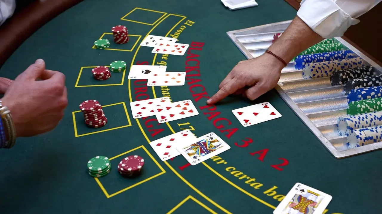 Estrategias de blackjack para mejorar tu juego, casino, juego, apuestas