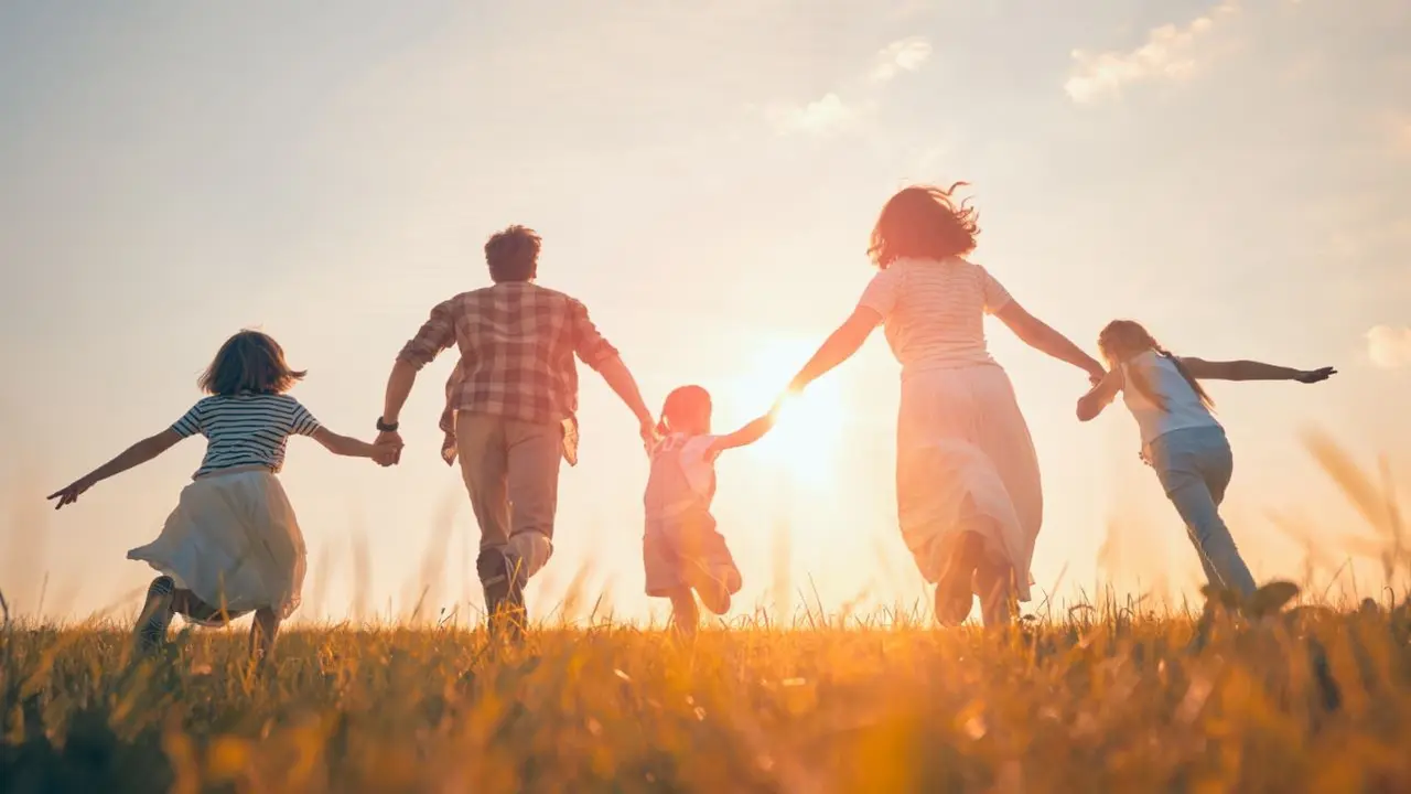 Junta abona el pago semestral de ayuda a familias numerosas con rentas más bajas, familia numerosa, hijos, paternidad, maternidad,&nbsp;