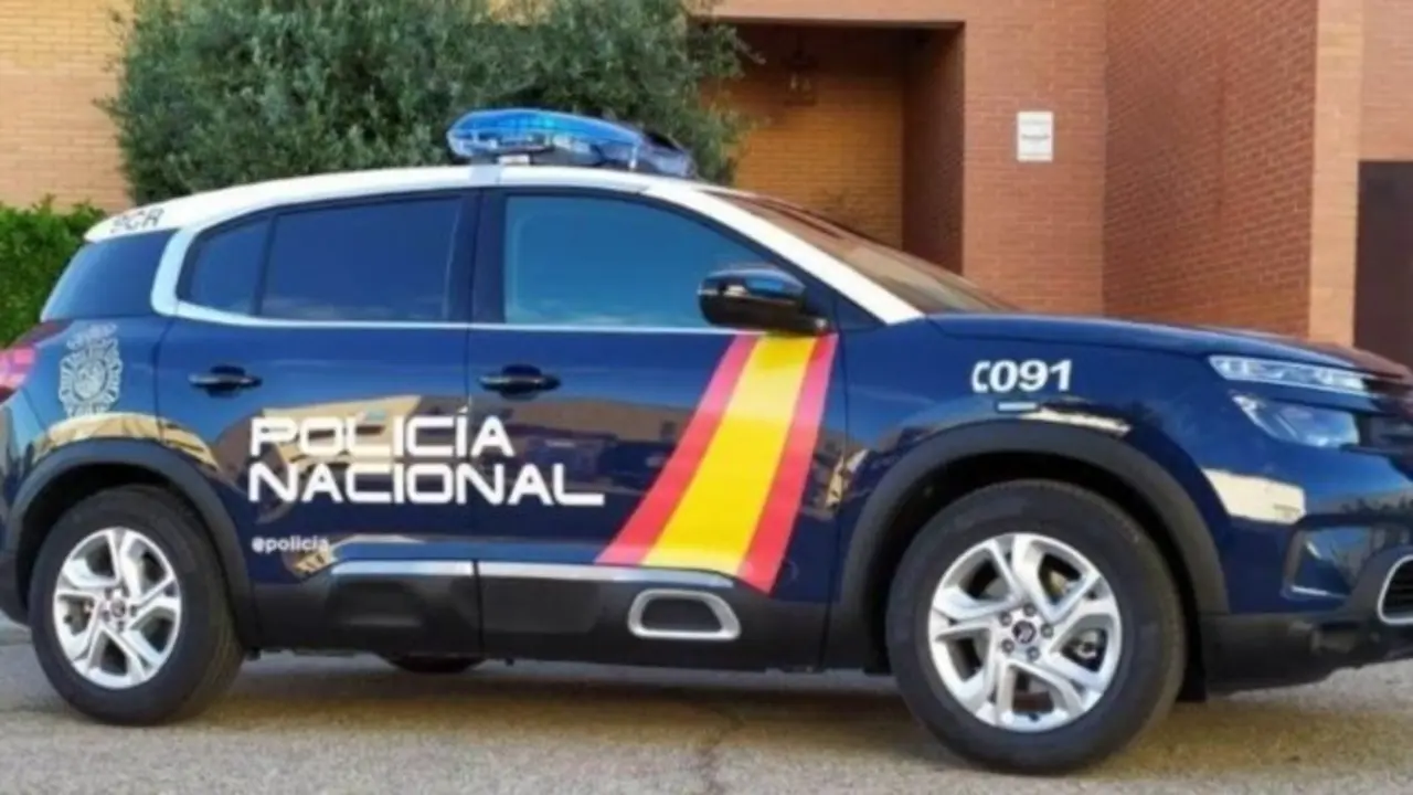 Prende fuego a la casa de su expareja al ver que no volvía con él y la quema viva, Policía Nacional, patrulla, agentes, asesinato, crimen, cadáver, reyerta, tiroteo,&nbsp;