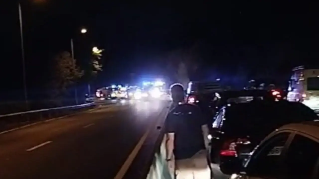 Grave accidente de tráfico: dos jóvenes muertas y un hombre muy grave tras volcar su coche