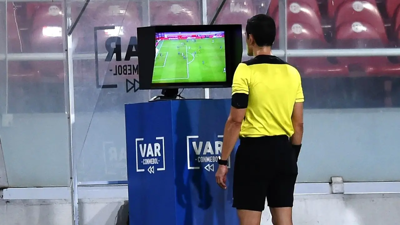 Revolución tecnológica en el fútbol: el juego más allá de las cuatro líneas