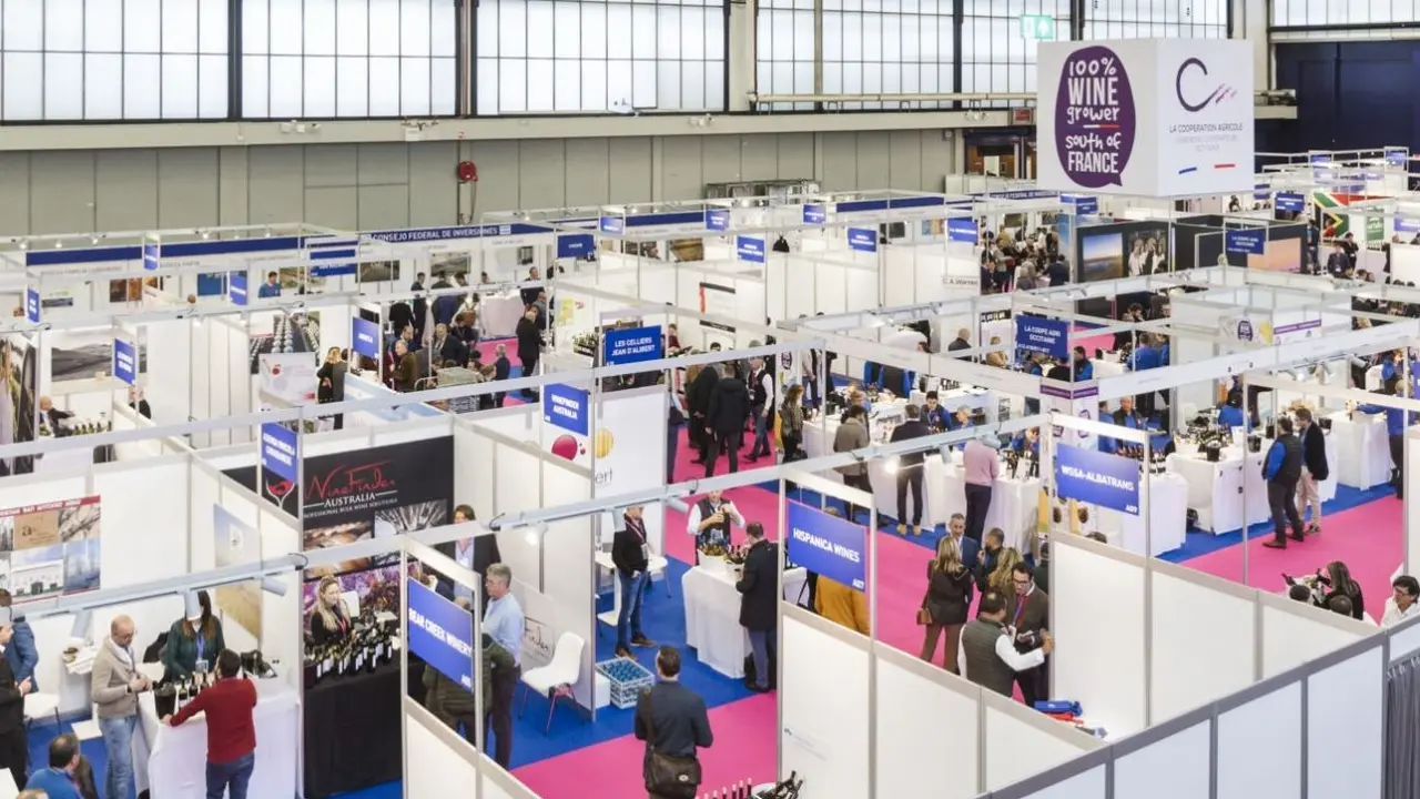 Treinta bodegas de Castilla-La Mancha asisten a la feria del vino a granel en Ámsterdam