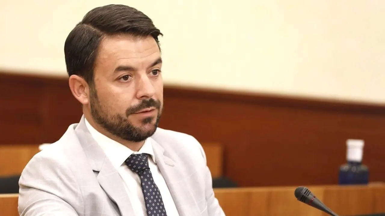 El portavoz del Grupo Parlamentario Vox en las Cortes, Iván Sánchez