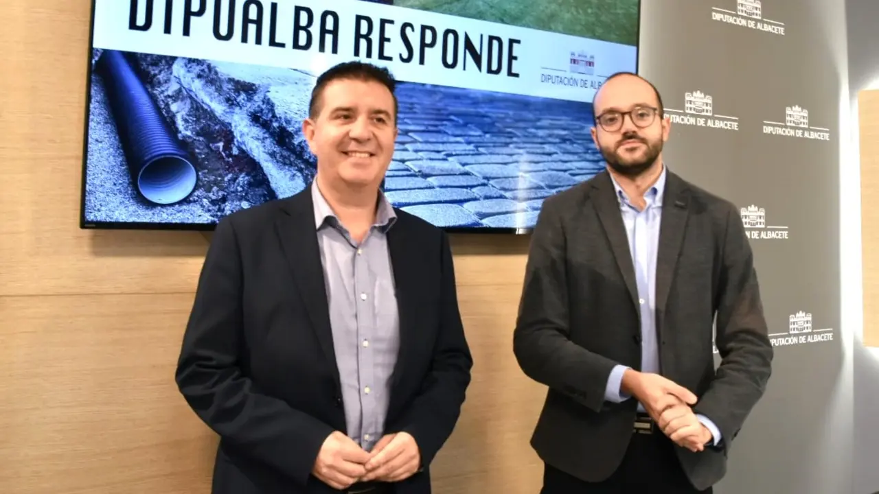El presidente de la Diputación de Albacete, Santiago Cabañero, y el vicepresidente de la institución, Fran Varela, han realizado balance del programa 'Dipualba Responde'