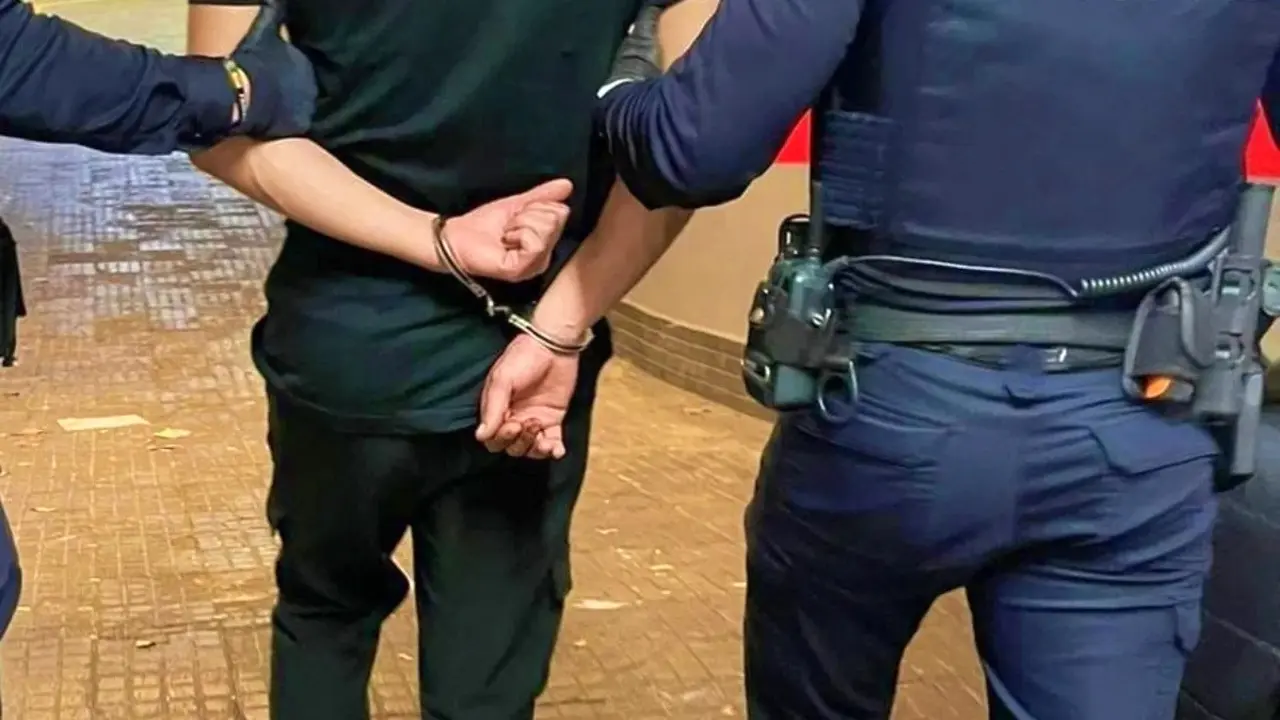 Cae una organización criminal dedicada a blanquear dinero de la trata de personas, detenido, policía, agentes, detenidos, banda,
