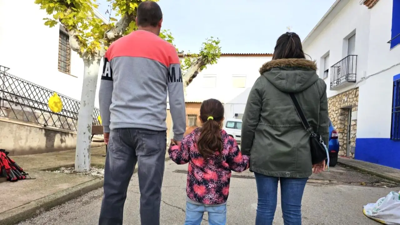 Más de 5.000 personas atendidas con el Programa de Mediación, Orientación e Intervención Familiar de Castilla-La Mancha, familia, infancia, pobreza,