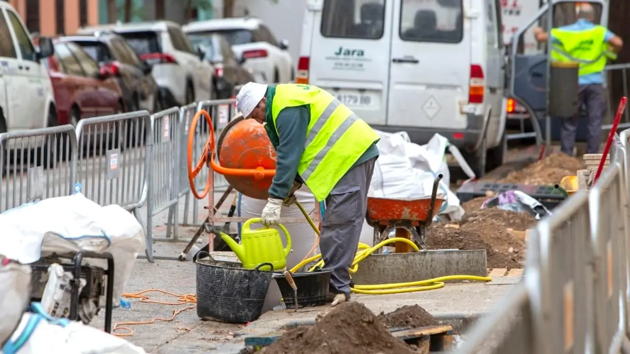empleo, trabajo, trabajador, trabajadores, empleado, desempleo, paro, operarios, construcción, obras, EPA, encuesta de población activa,
