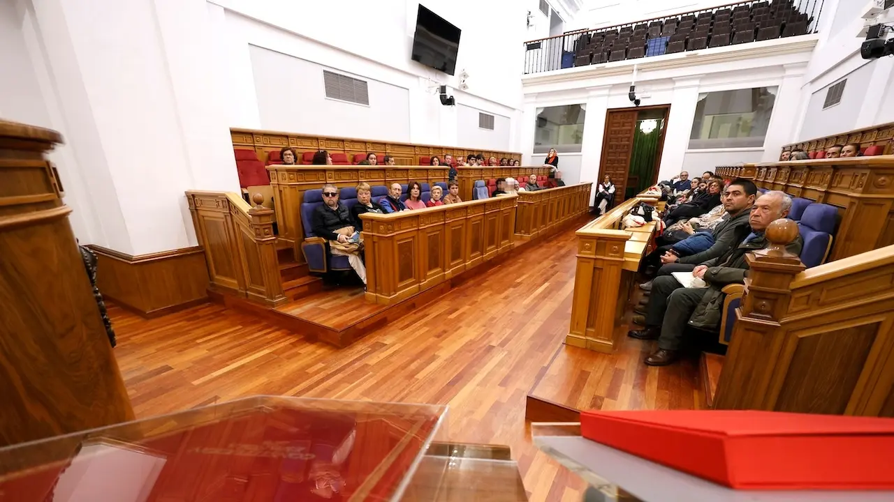 Las Cortes de Castilla-La Mancha retoman las jornadas de puertas abiertas, tras 3.500 visitantes en 2023