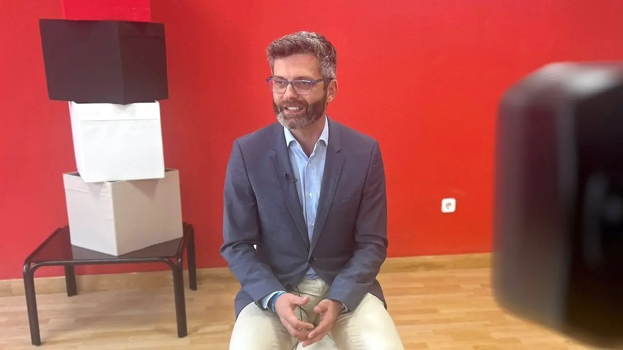 El gerente de Plena inclusión Castilla-La Mancha, Daniel Collado, en un momento de la entrevista con Europa Press