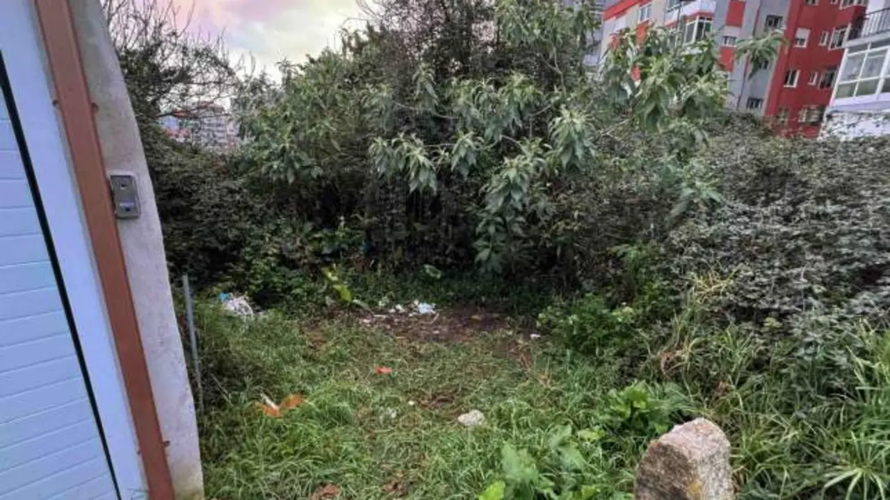 Encuentran el cadáver de una mujer en una maleta: llevaba asesinada varios meses