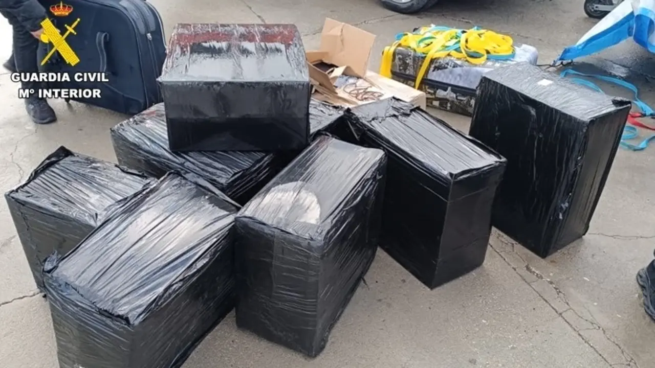 Incautan en un vehículo en Almuradiel (Ciudad Real) tabaco de contrabando por valor de 15.000