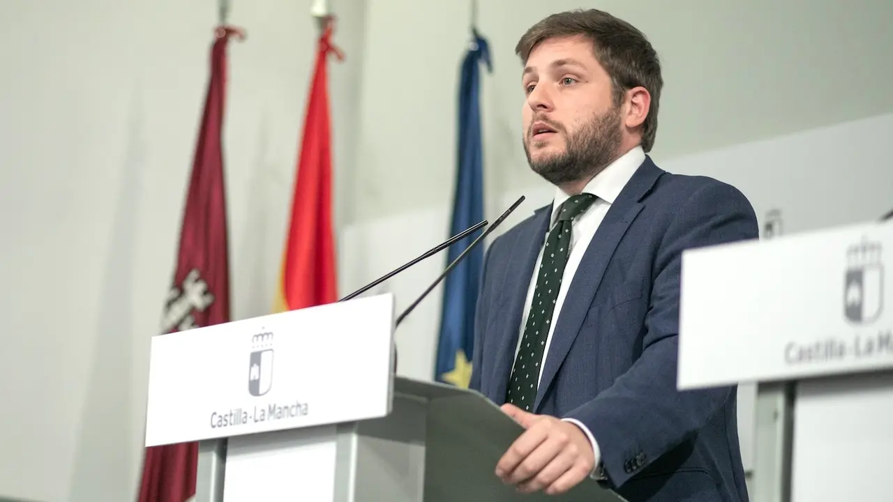 El consejero de Fomento de Castilla-La Mancha, Nacho Hernando, ha informado en rueda de prensa de asuntos de su departamento abordados en el Consejo de Gobierno
