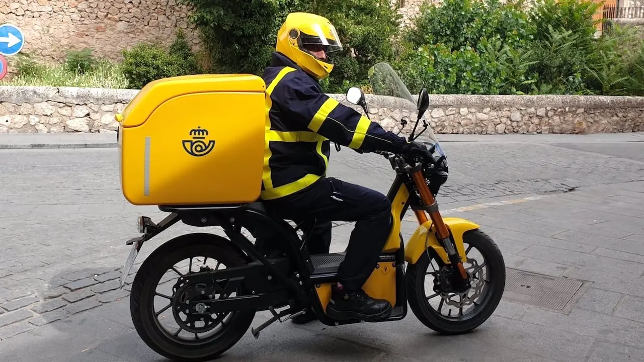 Correos, cartero, servicio postal,