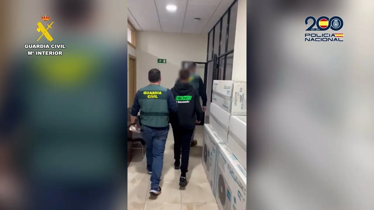 Doce detenidos por el reenvío masivo de material pedófilo y mensajes de odio a menores
