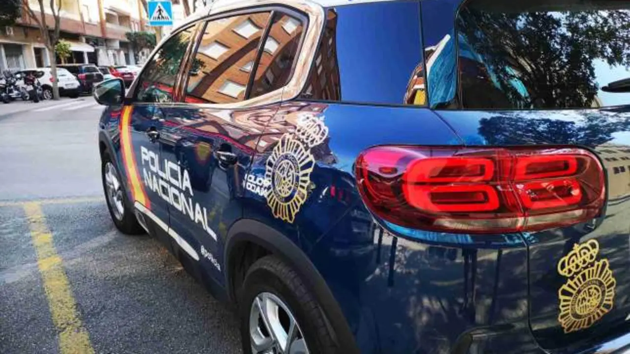 Policía nacional, patrulla, agentes, cadáver, violencia,