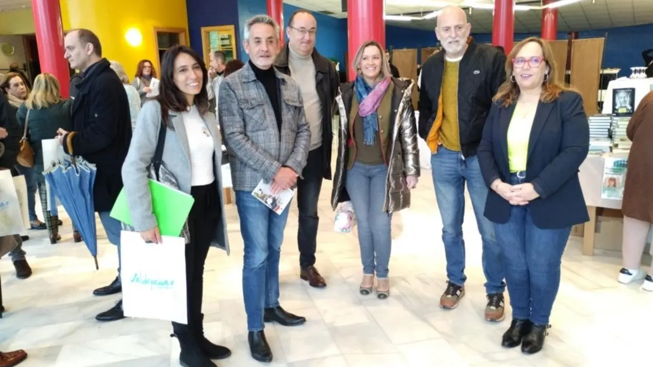 La viceconsejera de Cultura y Deportes, Carmen Teresa Olmedo, ha participado este sábado en Valdepeñas (Ciudad Real) en el V Encuentro Provincial de Clubes de Lectura de la provincia
