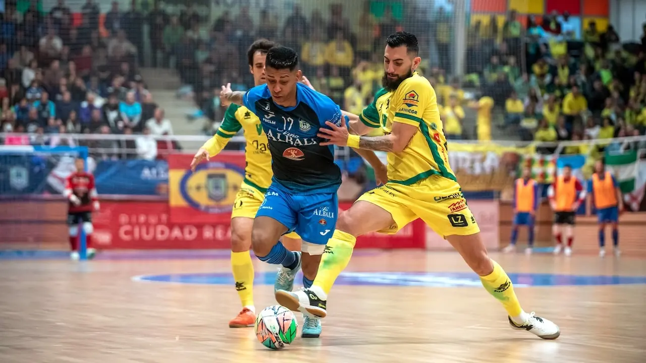 El Viña Albali Valdepeñas se impone con soltura al Jaén Paraíso Interior (3-2)