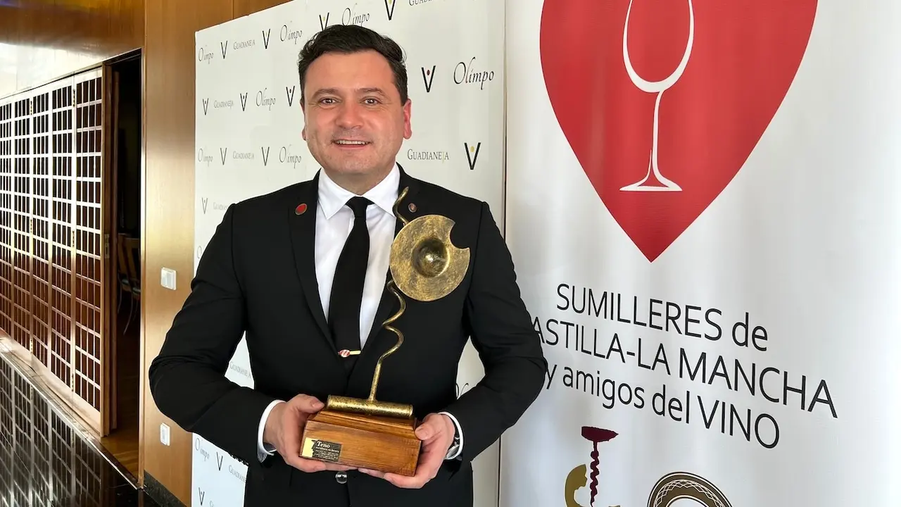 Juan Enrique Gil repite como Mejor Sumiller de Castilla-La Mancha 2024