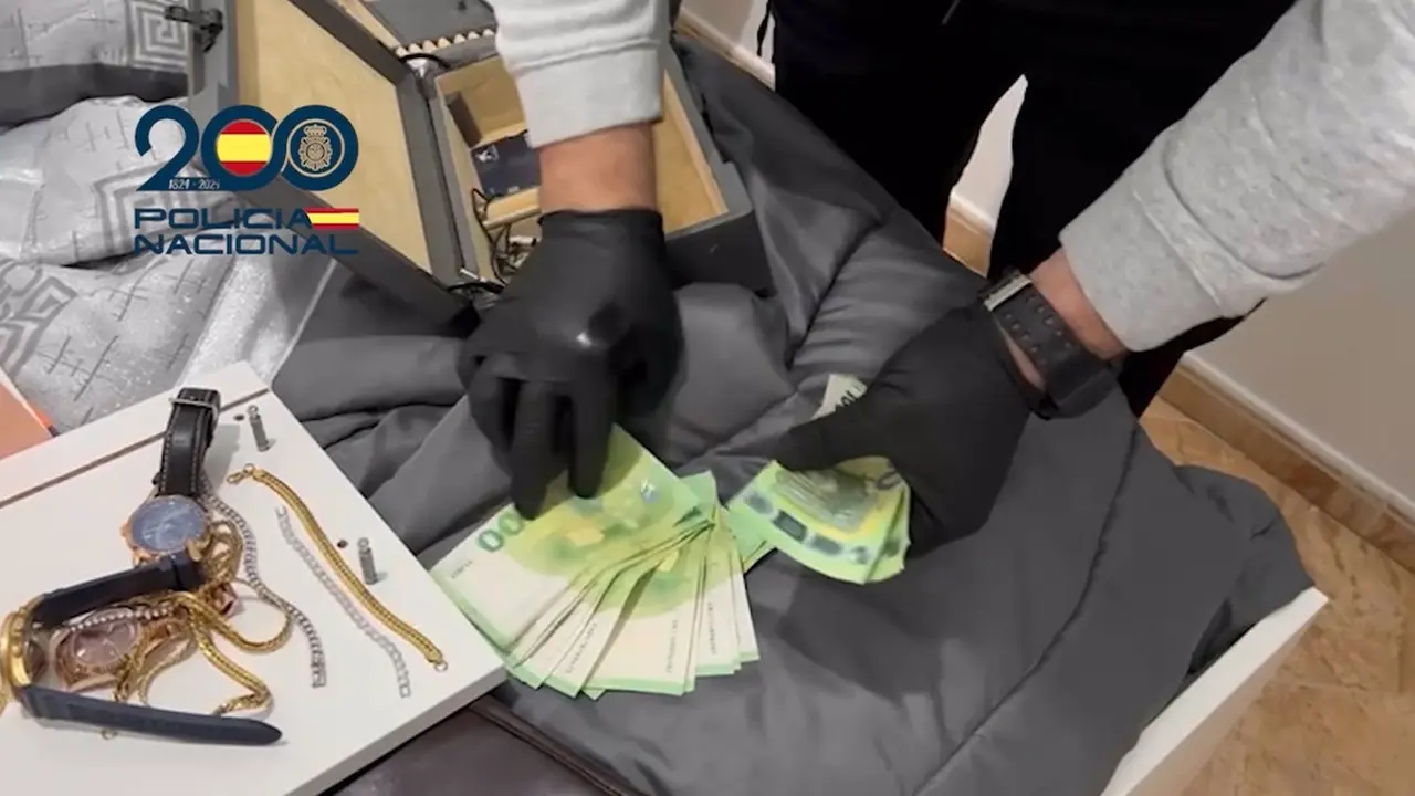 Detenidos seis ladrones especializados en robos en viviendas de futbolistas