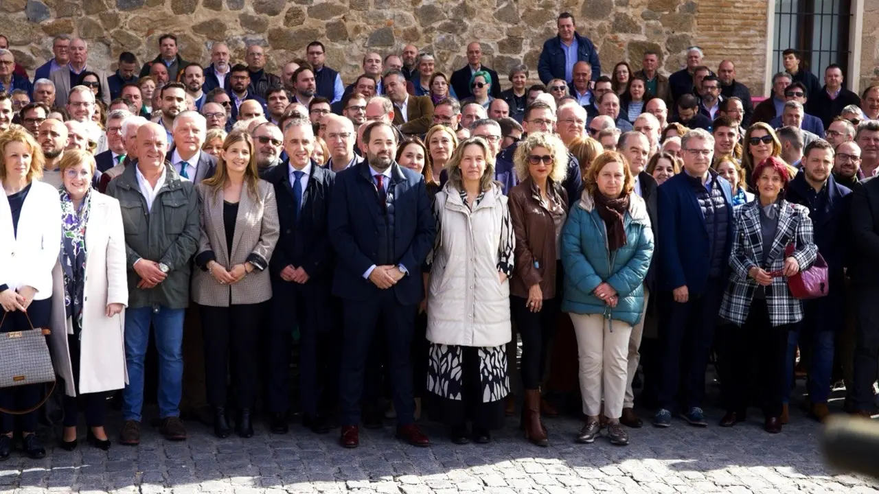 Unos 300 alcaldes del PP dicen 'no' al canon del agua por "injusto e innecesario"